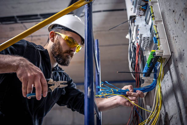 Best Circuit Breaker Repair  in Five Points, FL